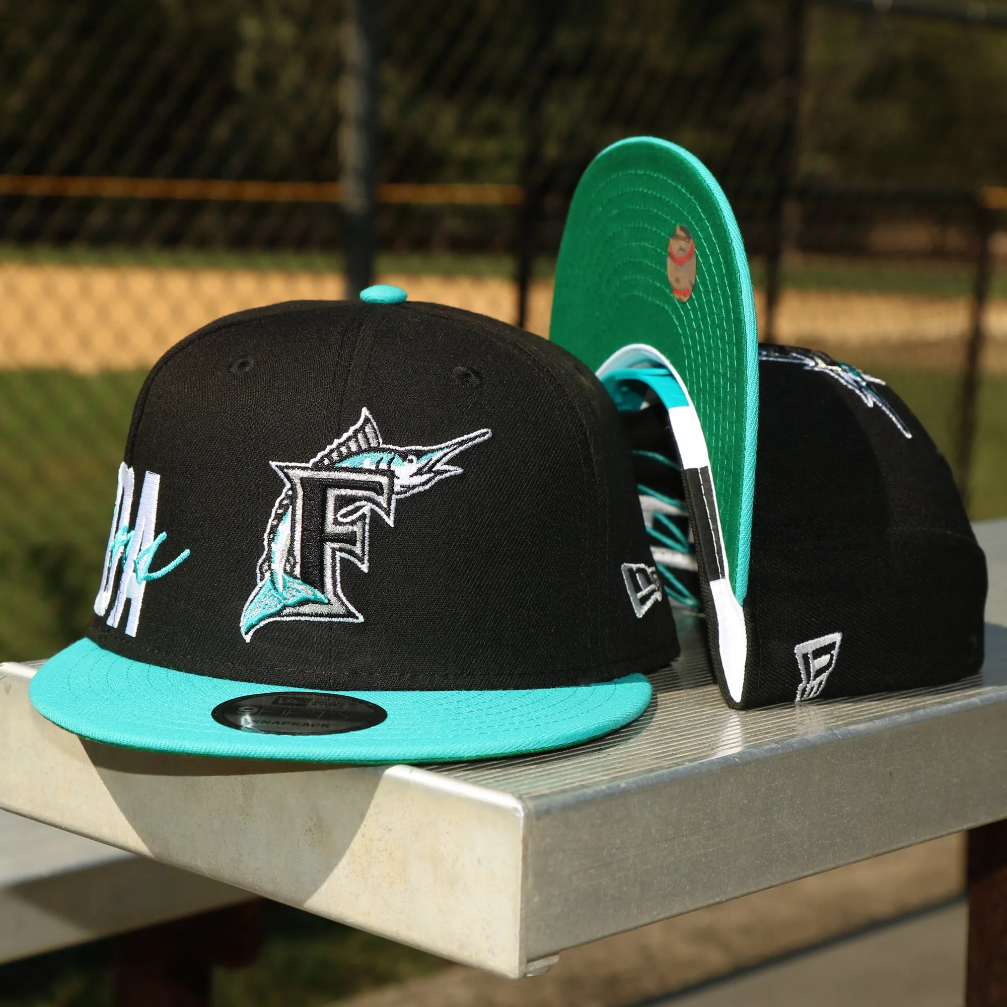 Cooperstown Florida Marlins MLB Side Font Green Bottom 9Fifty Snapback Cap | Black Snap Cap