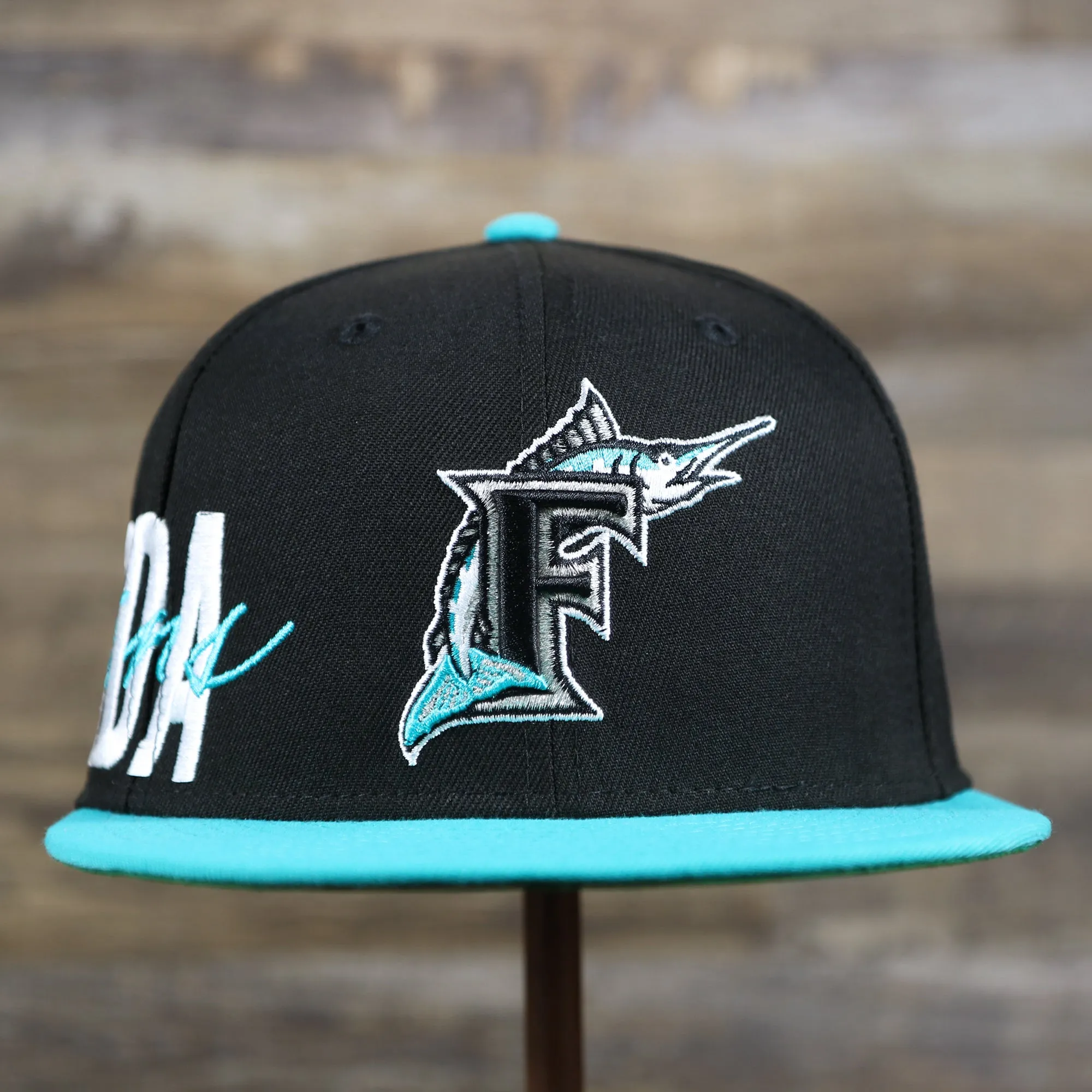 Cooperstown Florida Marlins MLB Side Font Green Bottom 9Fifty Snapback Cap | Black Snap Cap