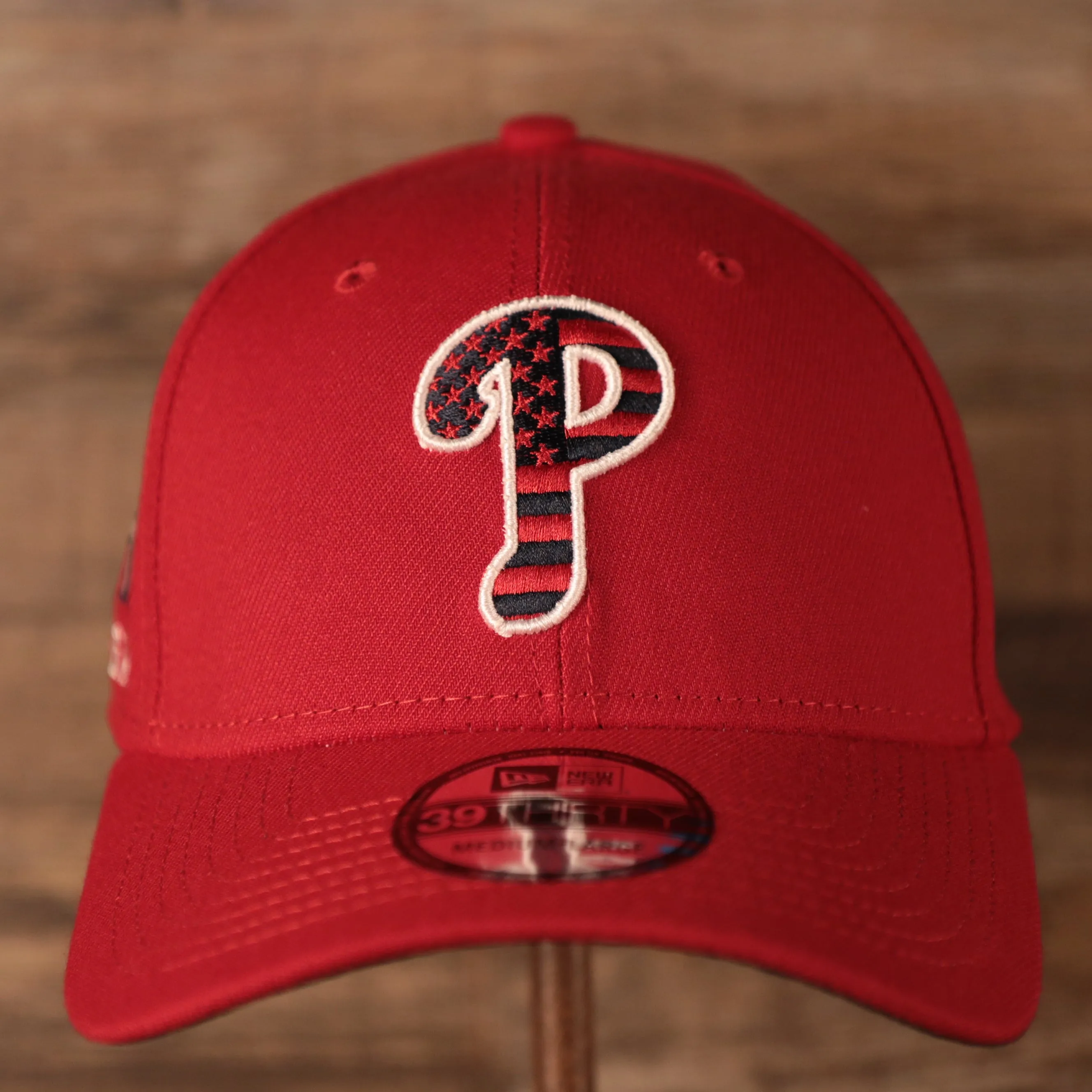 Philadelphia Phillies MLB 2021 Fourth of July 3930 Flexfit Hat | Phillies On Field 4th Of July Red Flexfit