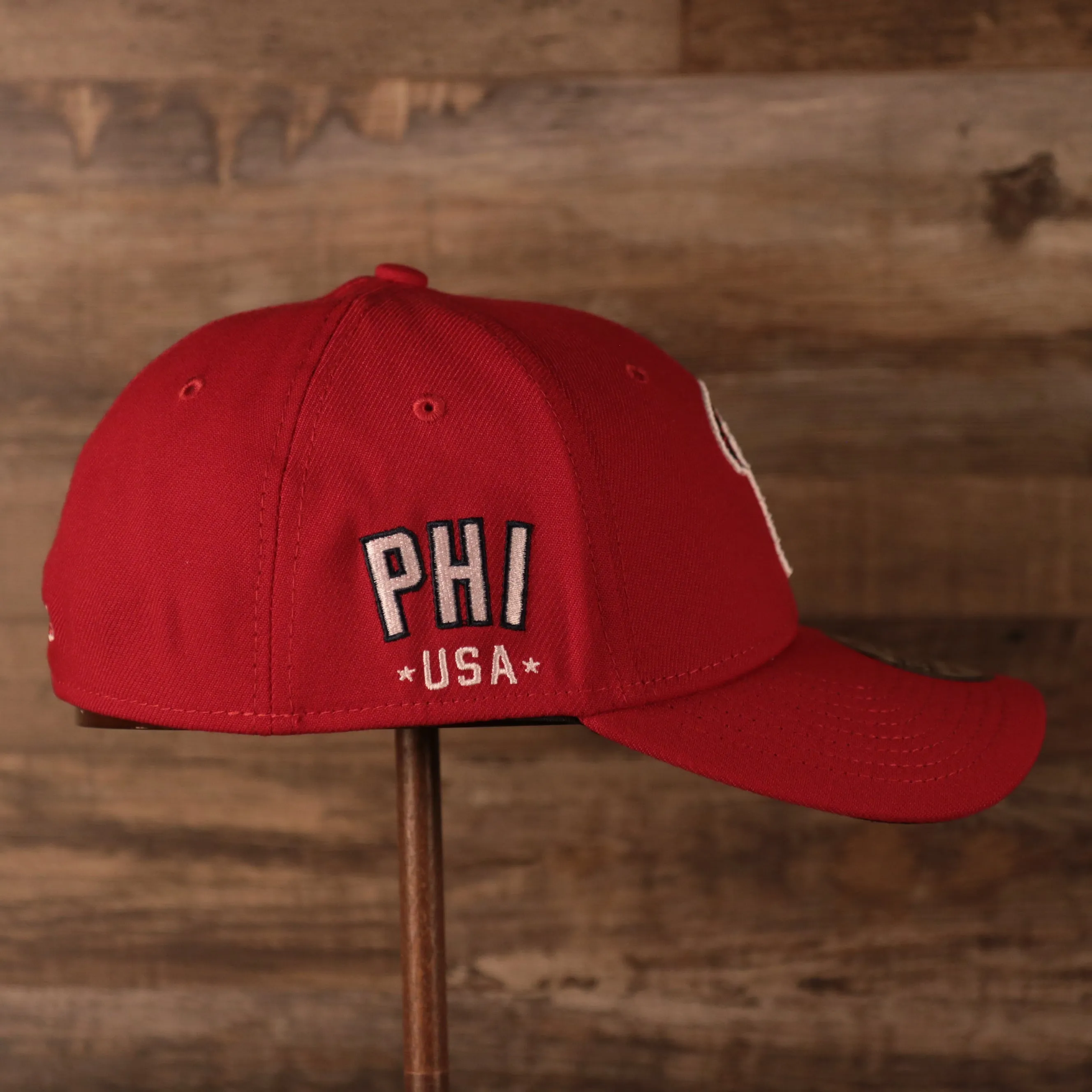 Philadelphia Phillies MLB 2021 Fourth of July 3930 Flexfit Hat | Phillies On Field 4th Of July Red Flexfit